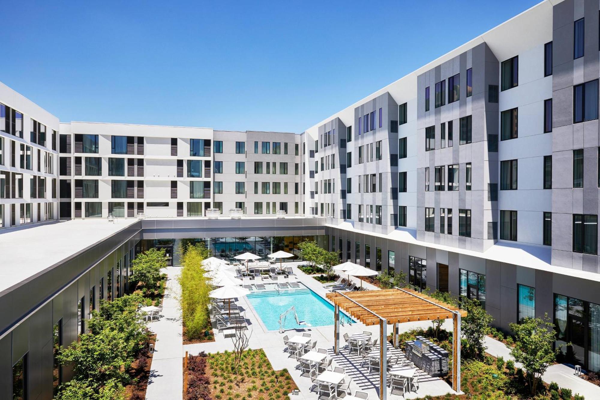 Ac Hotel By Marriott Dallas By The Galleria Bagian luar foto
